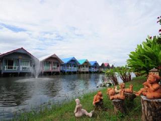 Baan Chay Namm Resort Bangkok Exterior foto